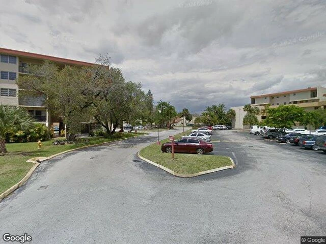 House image located at Miami, FL 33172