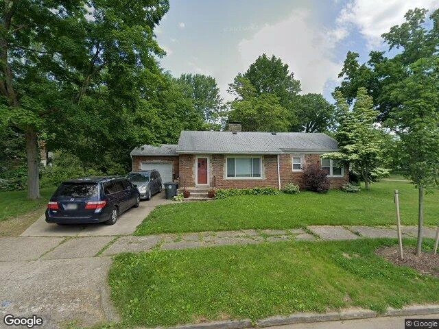 House image located at Akron, OH 44313