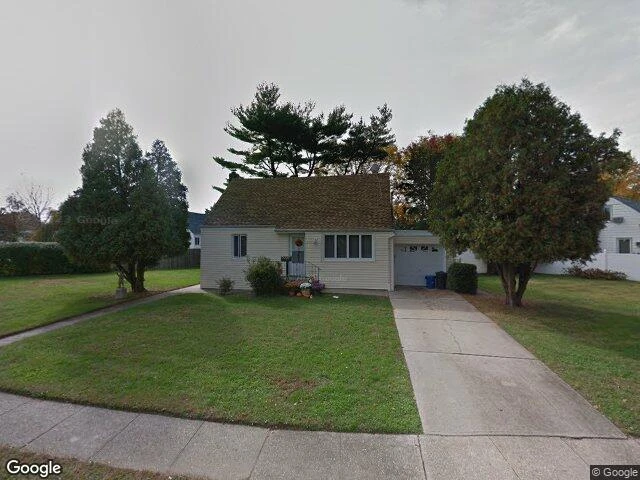 House image located at West Babylon, NY 11704