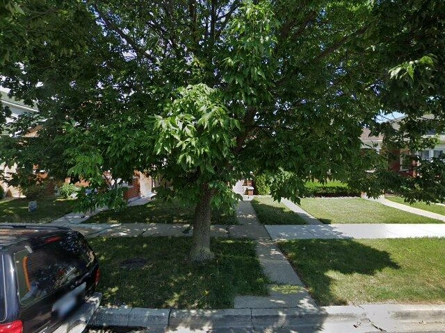 House image located at Chicago, IL 60641