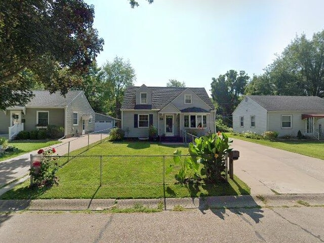 House image located at Rock Island, IL 61201