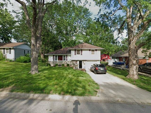 House image located at Independence, MO 64055