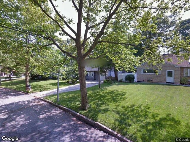 House image located at Smithtown, NY 11787