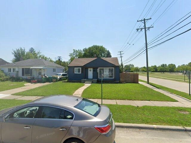 House image located at Garden City, MI 48135