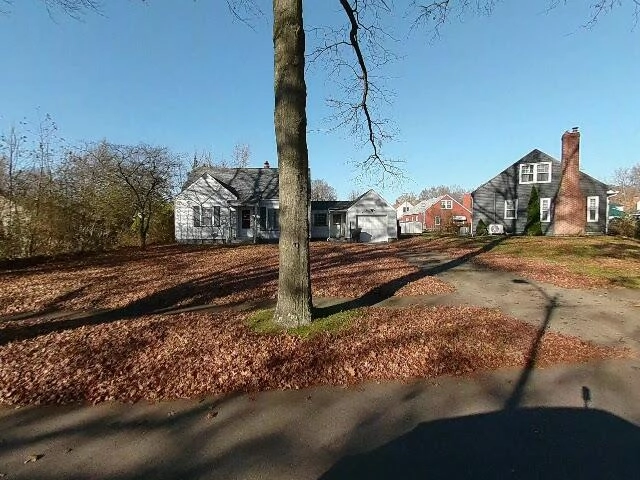 House image located at Warren, OH 44483