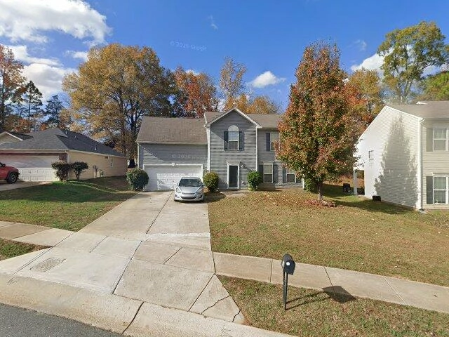 House image located at Charlotte, NC 28215