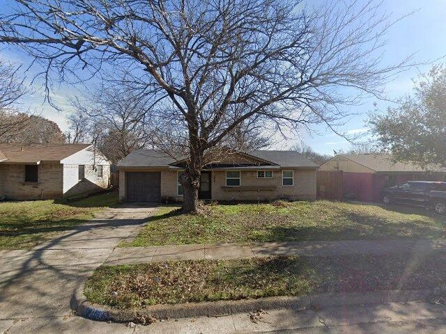 House image located at Duncanville, TX 75116