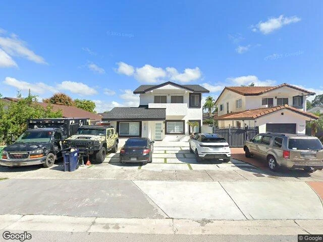 House image located at Miami, FL 33196