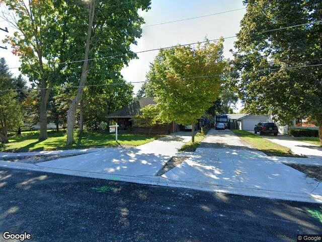 House image located at South Elgin, IL 60177