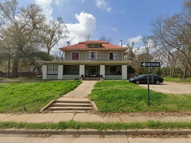 House image located at Palestine, TX 75801
