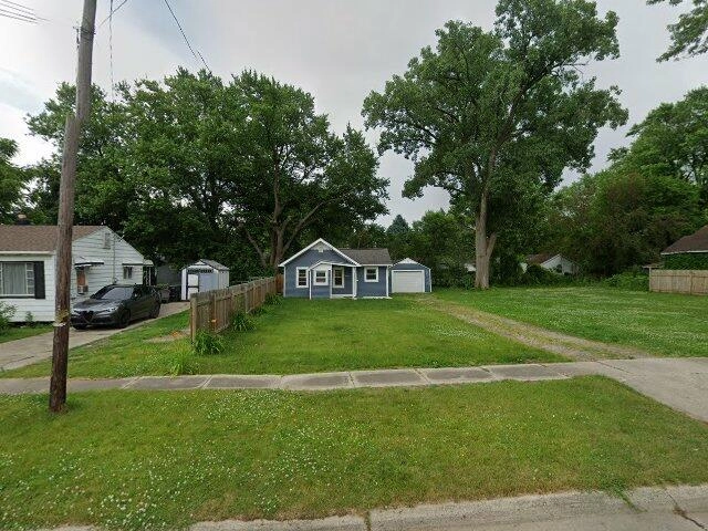 House image located at Flint, MI 48506