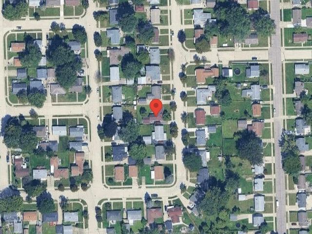 House image located at Roseville, MI 48066