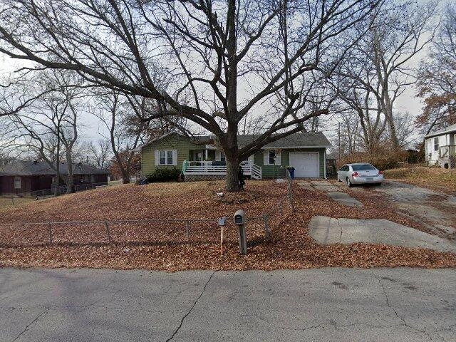 House image located at Excelsior Springs, MO 64024