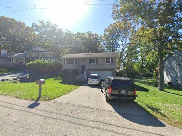 House image located at Spring Grove, IL 60081