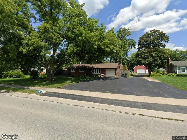 House image located at Glenview, IL 60025