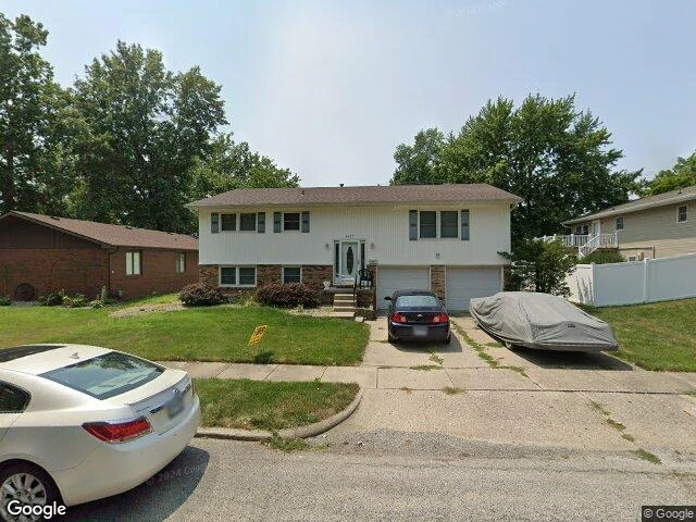 House image located at Decatur, IL 62526