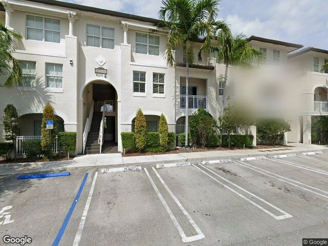 House image located at Miami, FL 33178