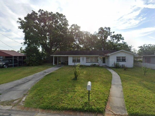 House image located at Plant City, FL 33563