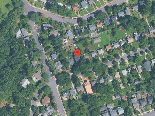 House image located at Arlington, VA 22204