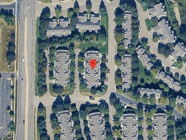 House image located at Eden Prairie, MN 55346