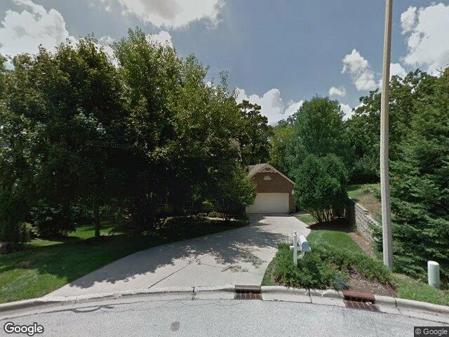 House image located at Carpentersville, IL 60110