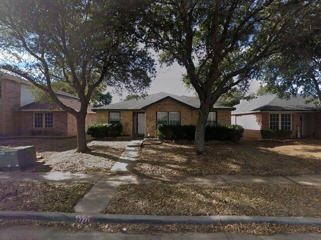House image located at Dallas, TX 75237