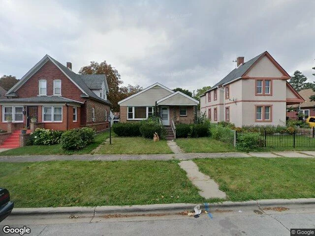 House image located at North Chicago, IL 60064