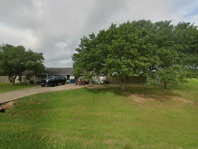 House image located at Angleton, TX 77515