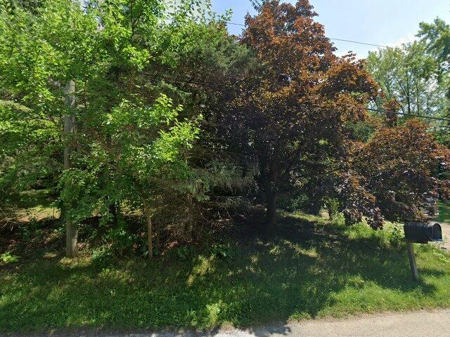 House image located at White Lake, MI 48386