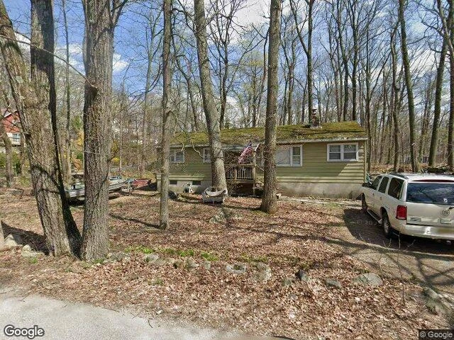 House image located at Highland Lakes, NJ 07422