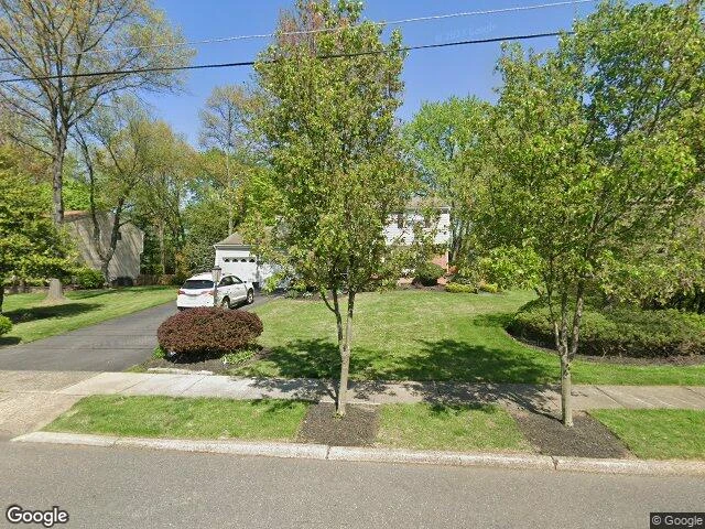 House image located at Riverton, NJ 08077