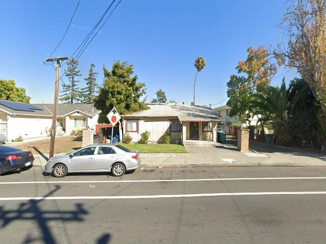 House image located at Hayward, CA 94544