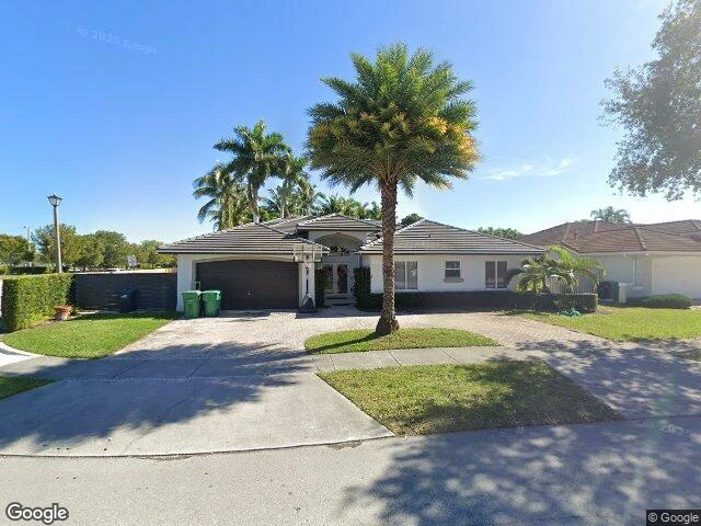 House image located at Miami, FL 33196