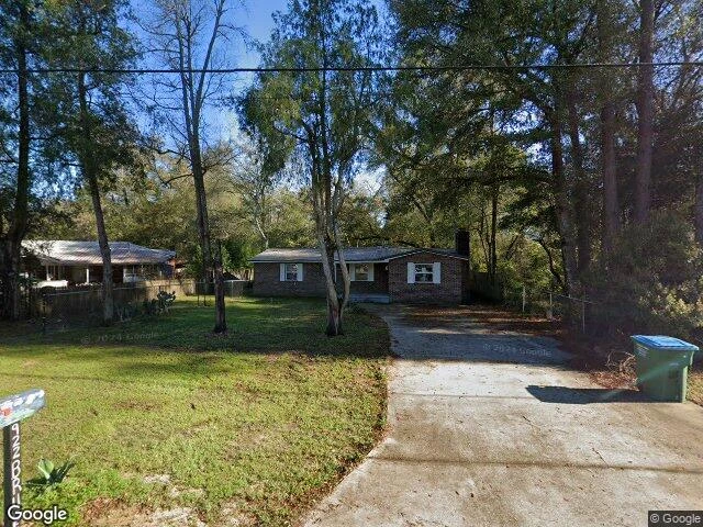 House image located at Crestview, FL 32539