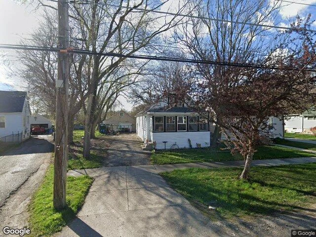 House image located at Aurora, IL 60506