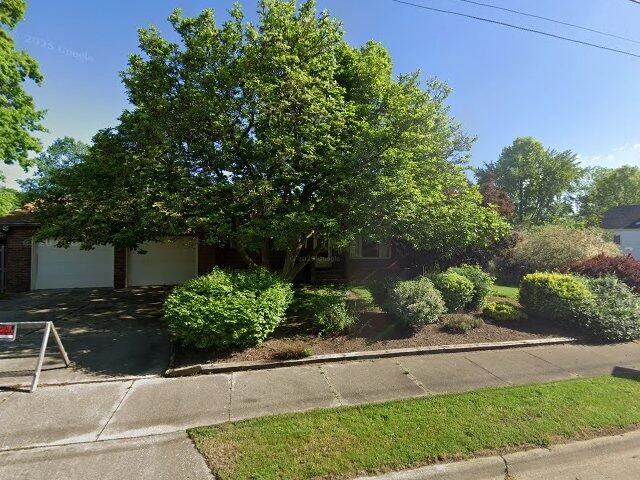 House image located at Akron, OH 44306