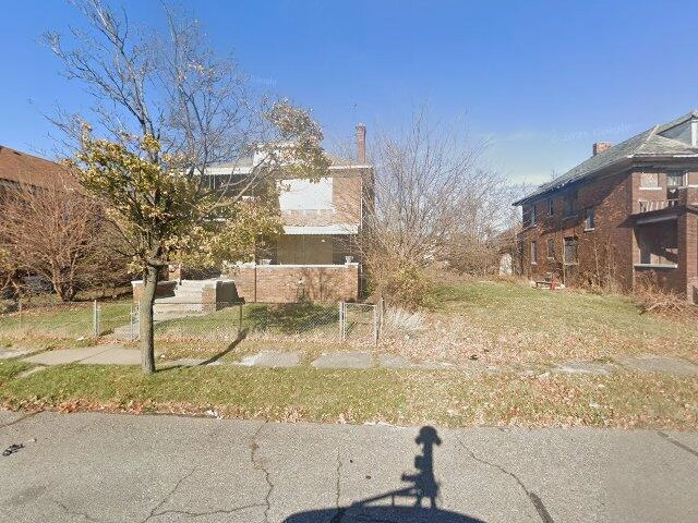 House image located at Detroit, MI 48204