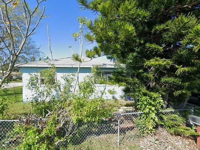 House image located at Saint Petersburg, FL 33708