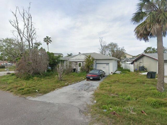 House image located at Saint Petersburg, FL 33708