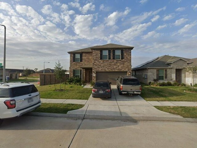 House image located at Alvin, TX 77511