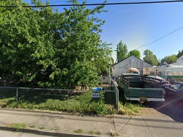House image located at Eugene, OR 97402