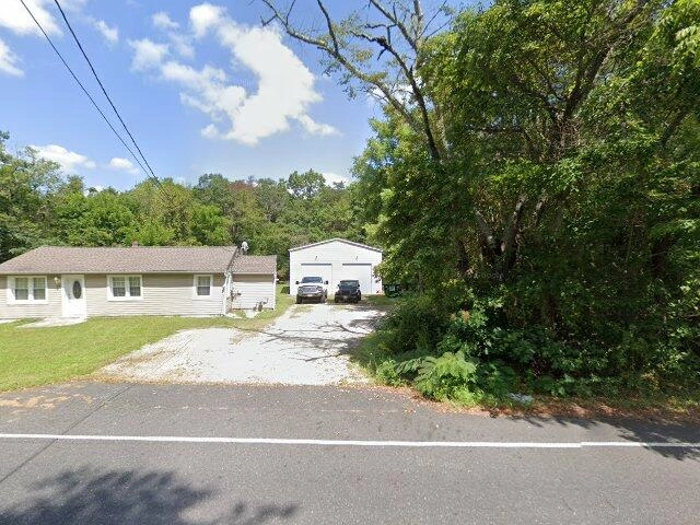 House image located at Cedarville, NJ 08311