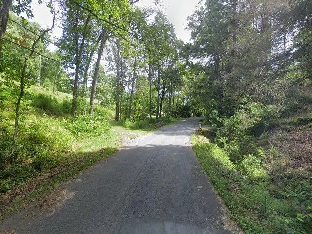 House image located at Canton, NC 28716