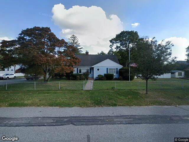 House image located at Islip, NY 11751