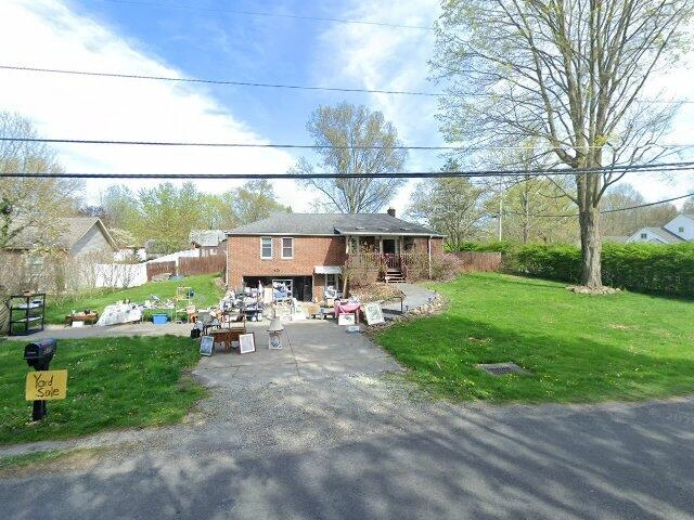 House image located at Akron, OH 44312