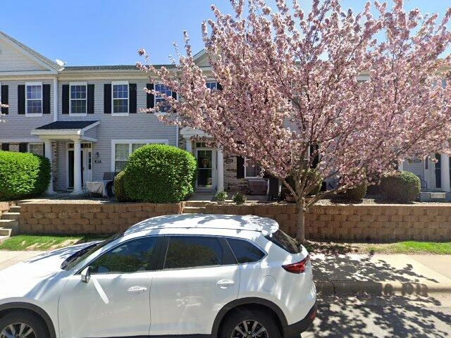 House image located at Chaska, MN 55318