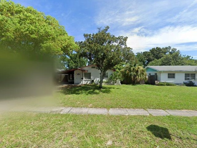 House image located at Saint Petersburg, FL 33703