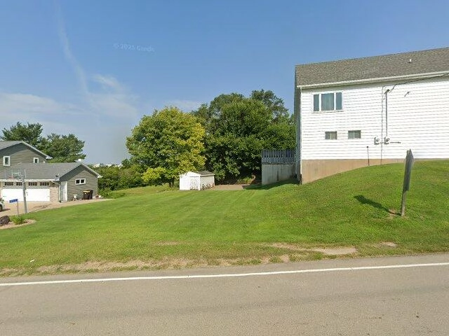 House image located at Dubuque, IA 52003