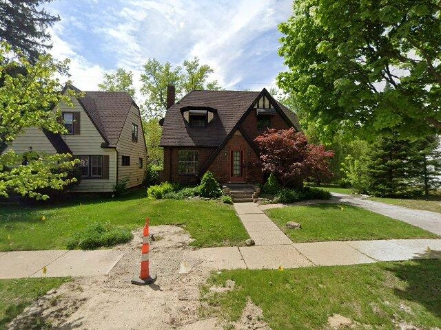 House image located at Pontiac, MI 48341