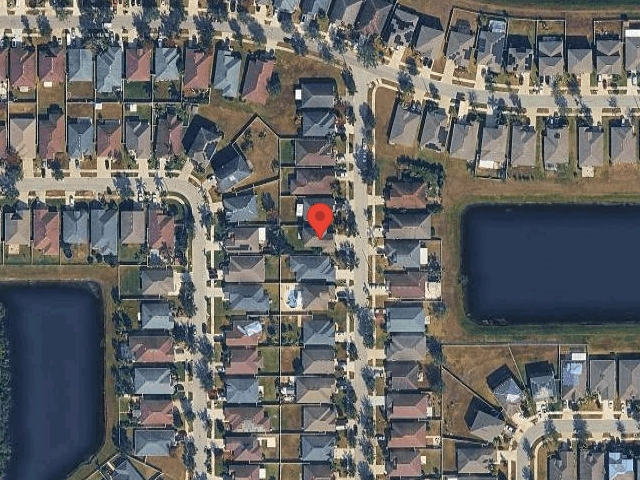 House image located at Wimauma, FL 33598